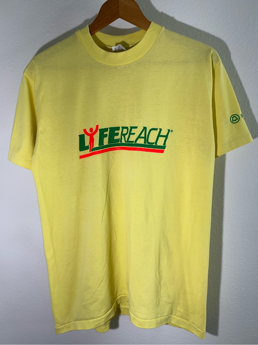 Vintage 90s Single Stitch Yellow Graphic Tee - Men